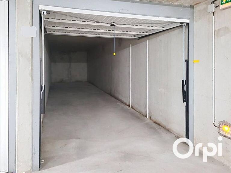 Parking À Vendre — photo 1