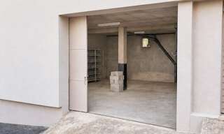 Garage  56 m² à louer à Marseille 11 (13011)