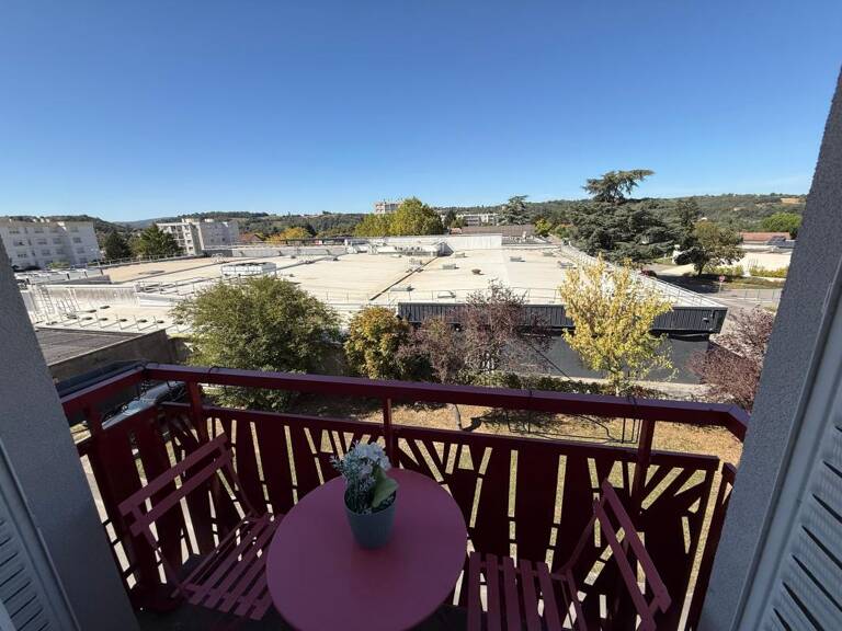 Pont-Évêque – Appartement traversant avec balcon — photo 1