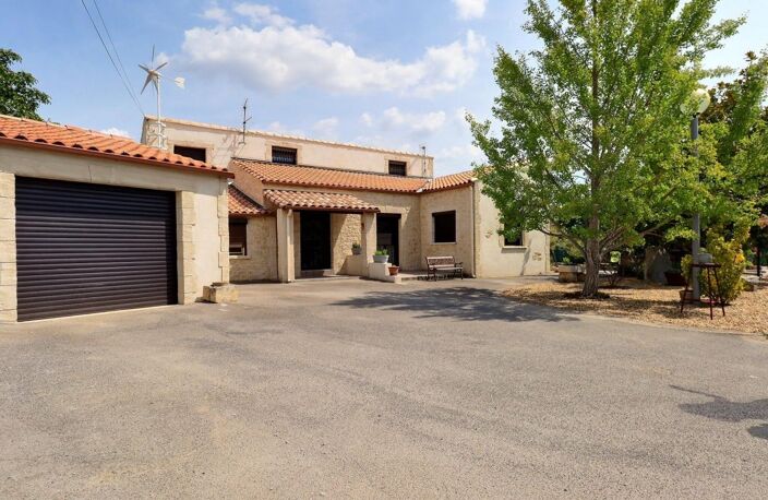 Villa F4 de plain-pied + Appartement T2 sur une parcelle de 1205 m2 avec piscine — photo 2