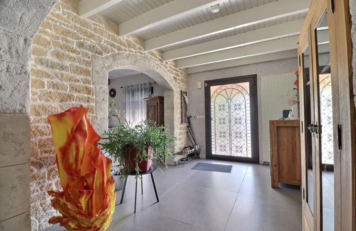 Villa F4 de plain-pied + Appartement T2 sur une parcelle de 1205 m2 avec piscine — photo 3