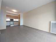 BEZIERS - Appartement À Louer T3 dernier étage — photo 4