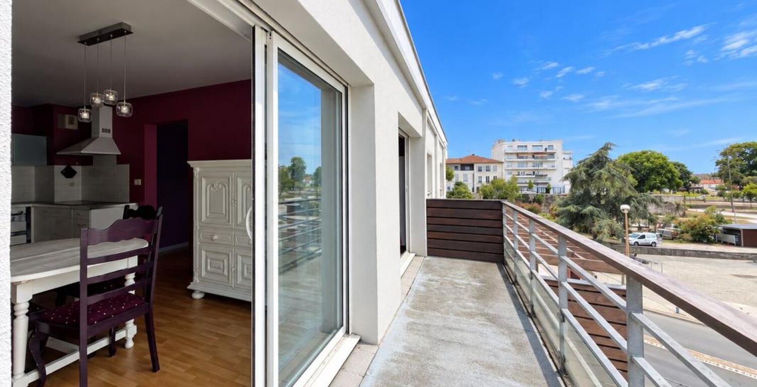 Appartement T3 à vendre à Dax centre-ville, au dernier étage avec ascenseur — photo 1
