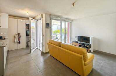 Appartement À Vendre — photo du bien