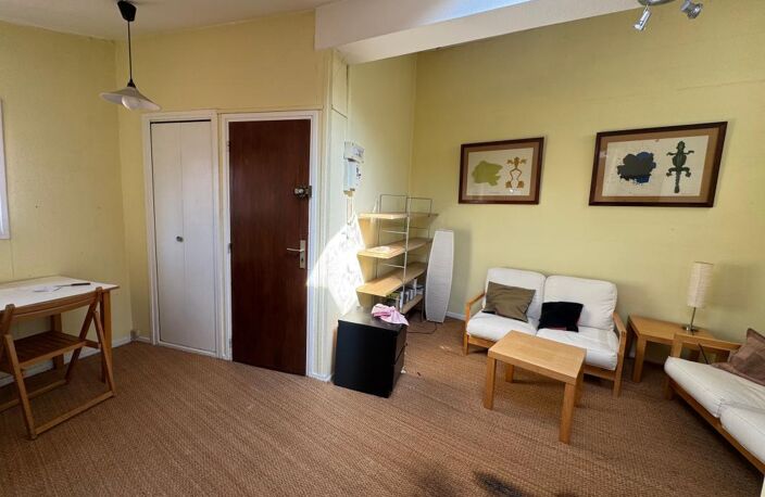 Appartement À Vendre — photo 2