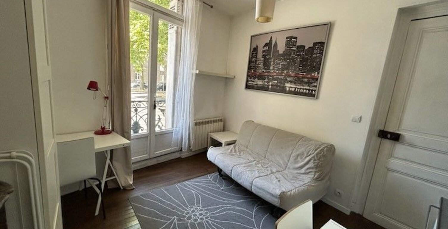 TOURS Mirabeau studio meublé de 15 m² — photo 1