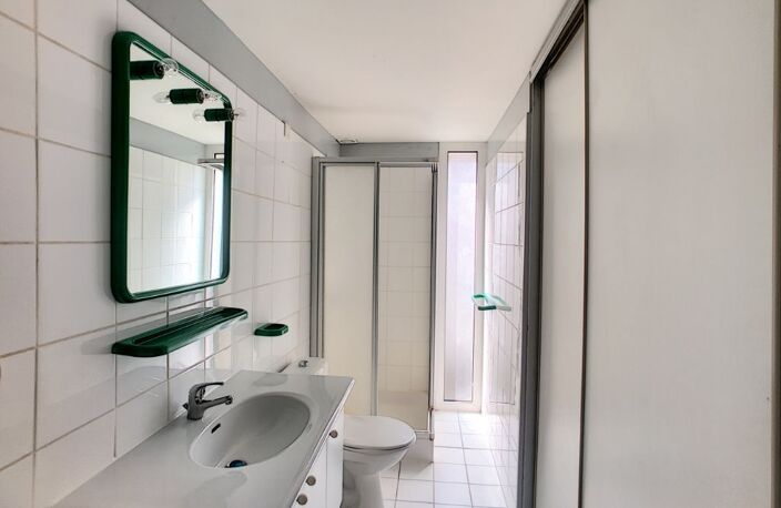 TOURS Halles studio 22.58 m² + terrasse (5) — photo 4