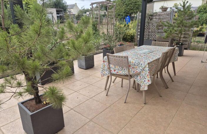 Bains-sur-Oust - Maison de plain-pied avec grand terrain clos — photo 3