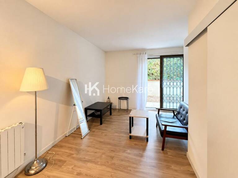 CHARMANT APPARTEMENT RÉNOVÉ AVEC JARDIN PRIVATIF ! — photo 1