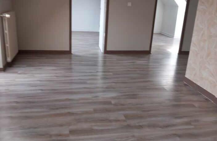 Appartement de 84m2 à louer sur Commana — photo 4