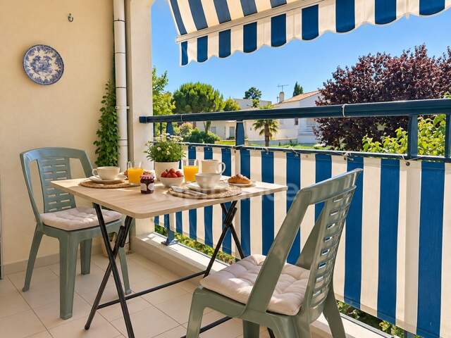 VAUX-SUR-MER – PONTAILLAC | T2 AVEC TERRASSE ET PISCINE À DEUX PAS DE LA PLAGE — photo du bien