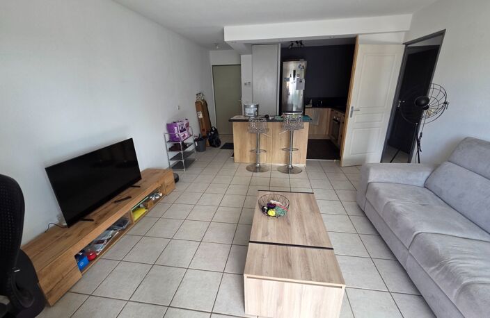 Dpt Gard (30), à vendre ALES appartement T2 de 45 m² + place de parking privative dans résidence sécurisé — photo 3