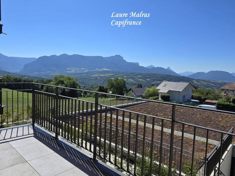 GROISY – A vendre beau T2 avec balcon, vue montagnes, cave, 2 stationnements privatifs — photo 1