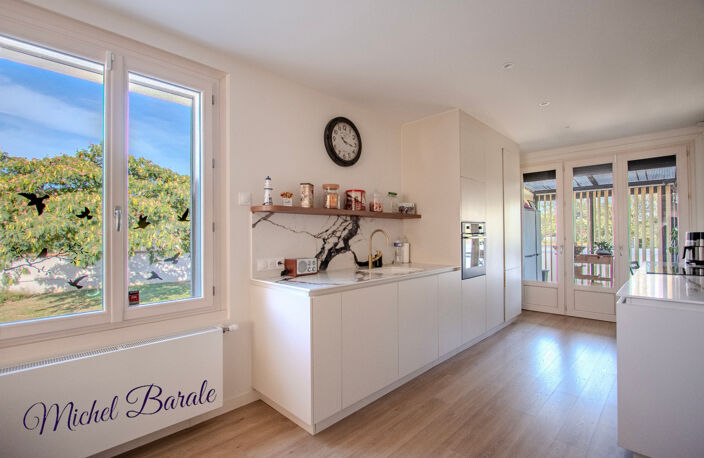 GENAS – PROPRIÉTÉ LUXE & PRESTIGE – 131 M² – SOUS-SOL 100 M² – TERRAIN 1 118 M² — photo 5