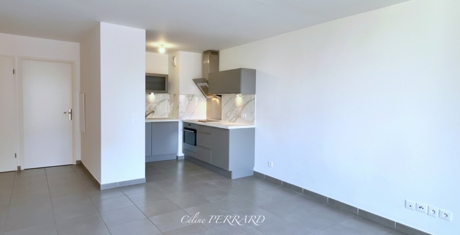 Appartement à vendre 2 pièces SCIEZ (74), 40m, 3ème étage, parking, cave — photo 1