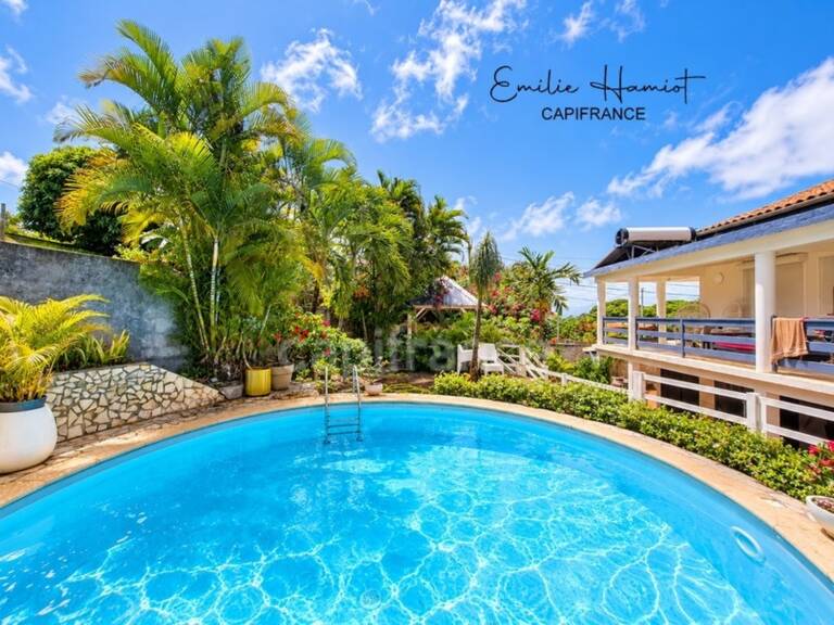 A vendre - Fort de France Quartier Didier -  Villa T6 avec jardin, terrasse, carbet et piscine — photo 1