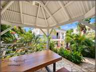 A vendre - Fort de France Quartier Didier -  Villa T6 avec jardin, terrasse, carbet et piscine — photo 2