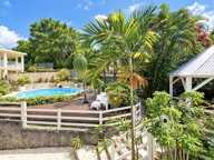 A vendre - Fort de France Quartier Didier -  Villa T6 avec jardin, terrasse, carbet et piscine — photo 4