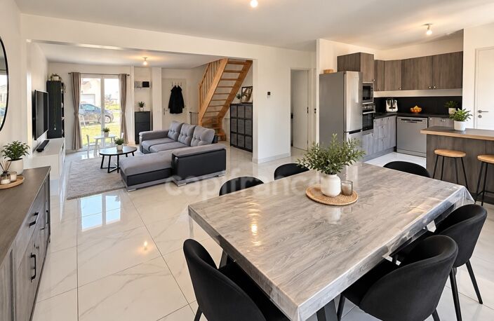 Maison à vendre 5 pièces  (78) - 3 chambres - terrain 429 m² — photo 2