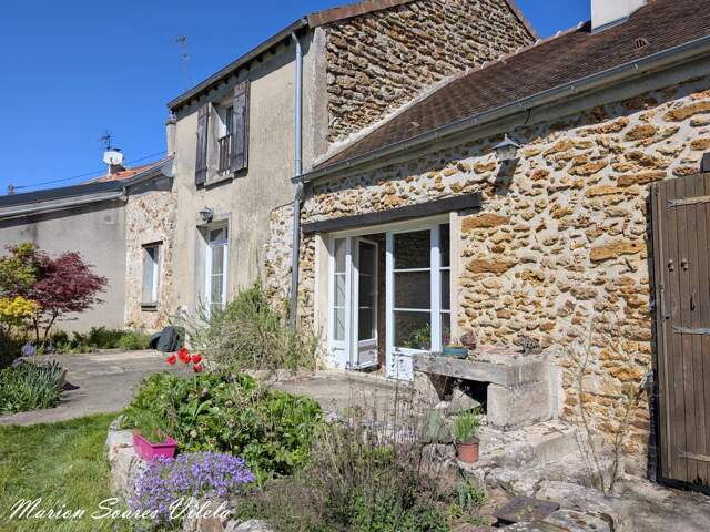Authentique briarde au cœur d’un hameau paisible – 6 P, jardin, garage (CHAUMES-EN-BRIE) — photo du bien