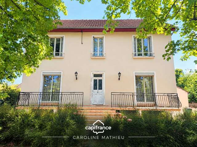 À Sauvigny-les-Bois, jolie maison familiale avec dépendances et grand terrain — photo du bien