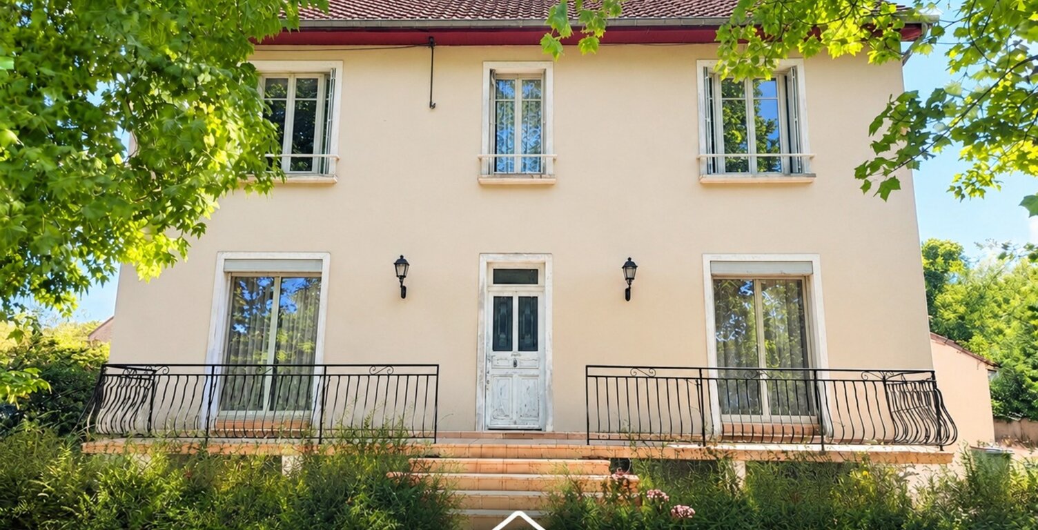 À Sauvigny-les-Bois, jolie maison familiale avec dépendances et grand terrain — photo 1