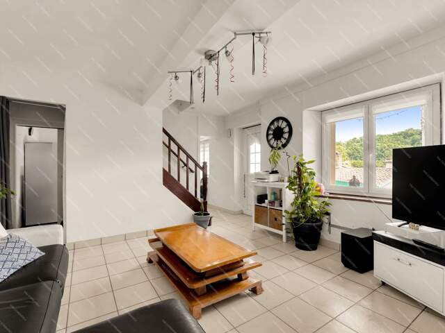 LAGRÂCE-DIEU – MAISON DE CARACTÈRE 5 PIÈCES – 3 CHAMBRES – JARDIN — photo du bien