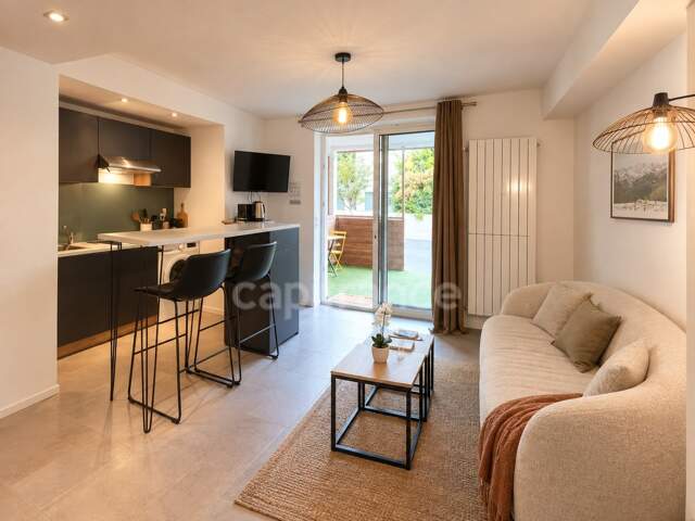 Appartement T2 RDC avec terrasse privative, parking, cave ARGELES-GAZOST — photo du bien