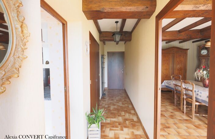 Ferme à vendre 4 pièces 133m², beau potentiel SAINT JULIEN SUR REYSSOUZE (01) — photo 2