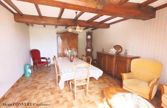 Ferme à vendre 4 pièces 133m², beau potentiel SAINT JULIEN SUR REYSSOUZE (01) — photo 4