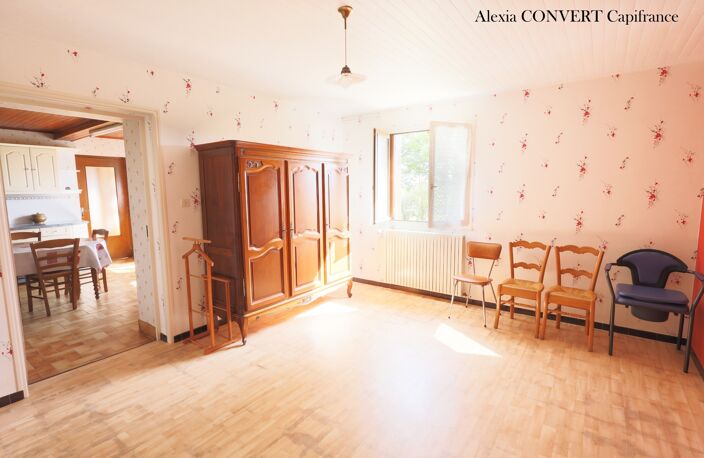 Ferme à vendre 4 pièces 133m², beau potentiel SAINT JULIEN SUR REYSSOUZE (01) — photo 5