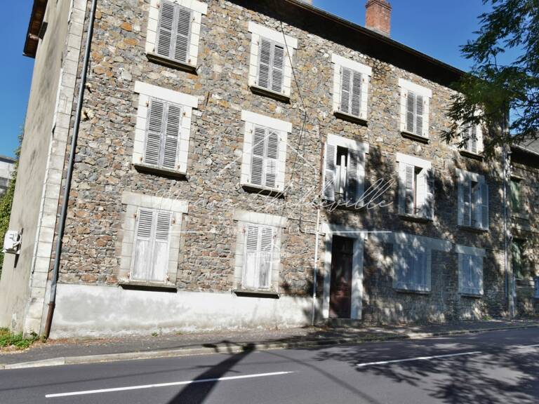 Appartement T3 56,25m² - À RENOVER – Lanobre (15) — photo 1