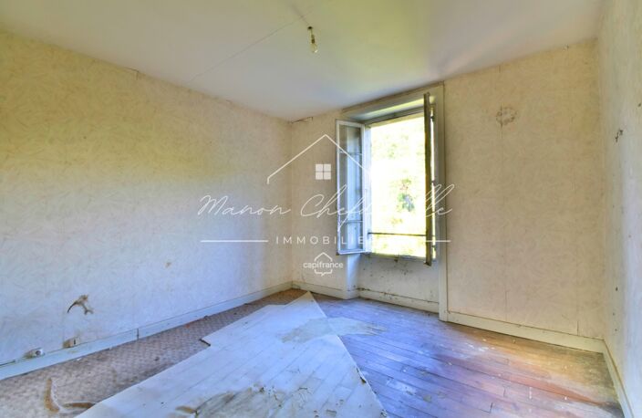 Appartement T3 56,25m² - À RENOVER – Lanobre (15) — photo 2