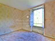 Appartement T3 56,25m² - À RENOVER – Lanobre (15) — photo 4