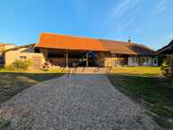 L’AUTHENTICITÉ D’UNE FERME BRESSANE, LE CHARME D’UNE PROPRIÉTÉ AUX MULTIPLES POSSIBILITÉS — photo 3