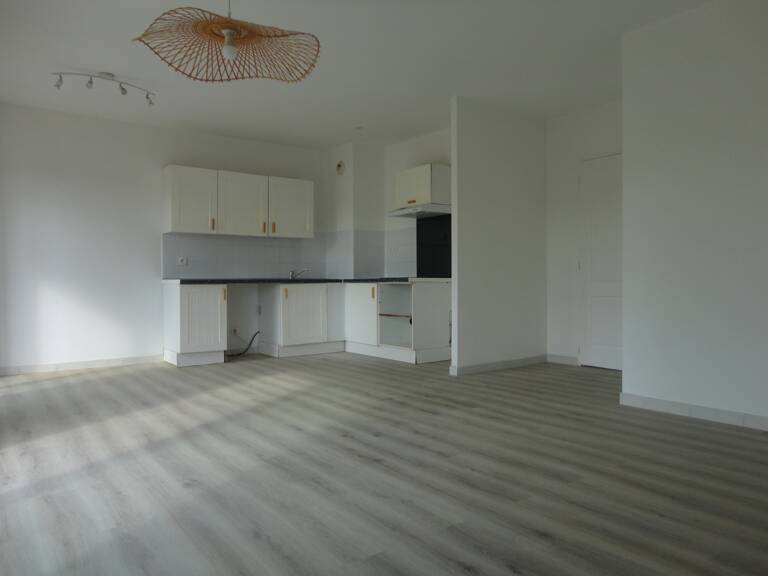 Dpt Pyrénées Orientales (66), à vendre BOMPAS appartement 4 pièces 79.31 m² terrasse, parking — photo 1