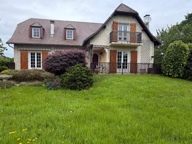 Maison à vendre 6 pièces LESTELLE BETHARRAM (64) — photo du bien