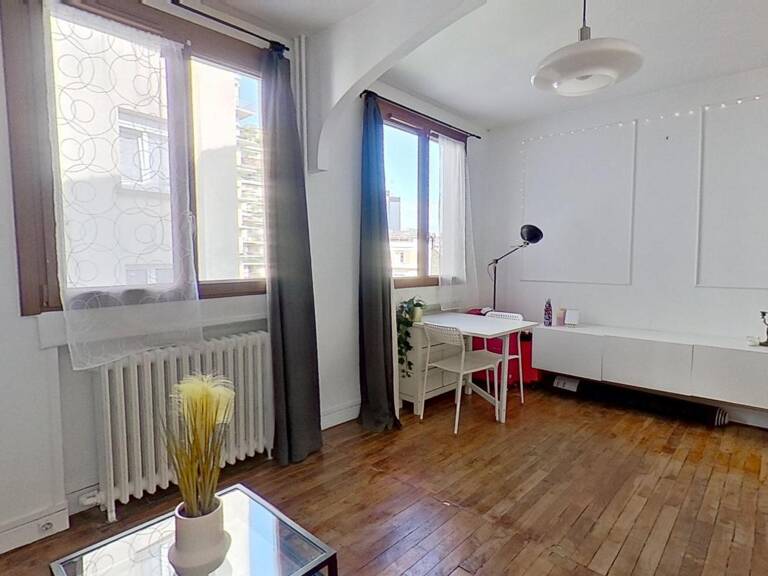 17 rue Alphonse Penaud - Paris - 75020 - T1 Meublé - 970 €CC — photo 1