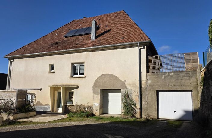 EN EXCLUSIVITÉ : Maison de Caractère au Cœur de Navenne — photo 3
