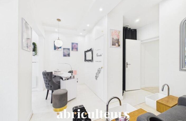 Investissement locatif : murs commerciaux 59 m² en centre-ville de Chartres (28000) — photo 3