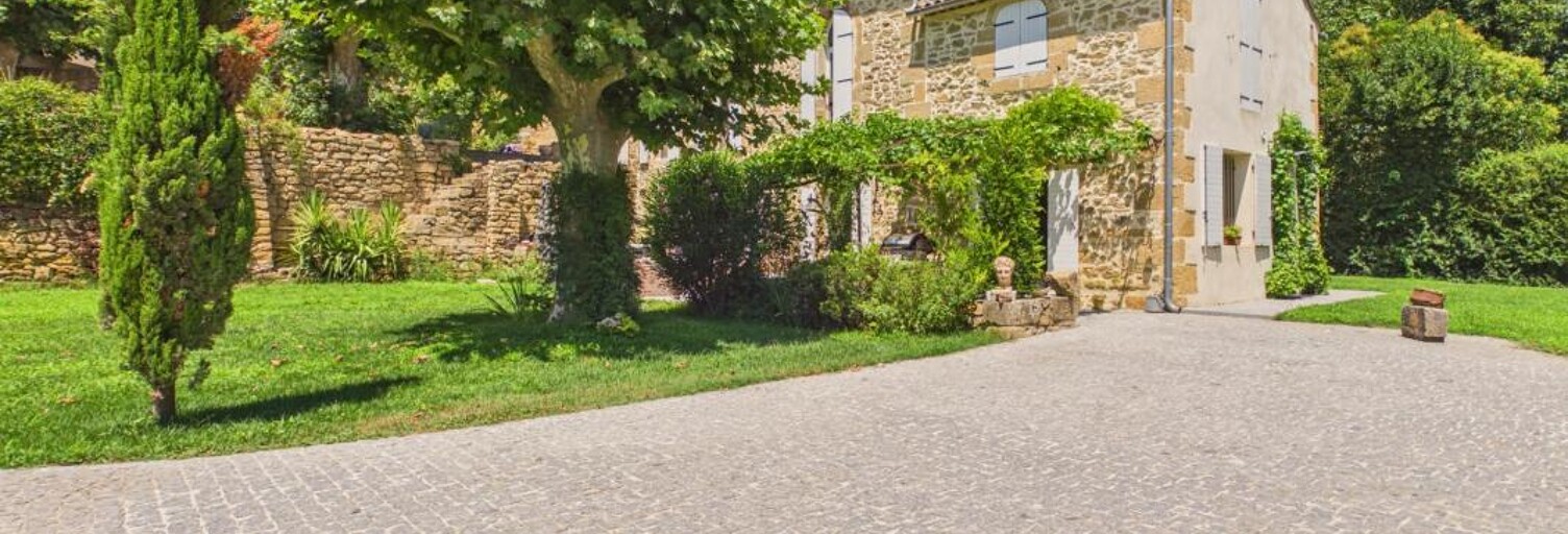 Maison 5 Pièces 249 m² à vendre à Grans (13450)