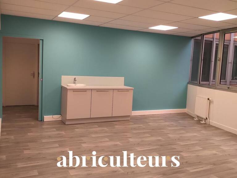 Bureaux lumineux de  45M² au cœur de Chartres (28000) — photo 1