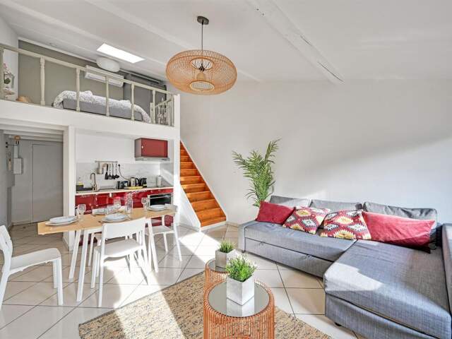 Avignon Intra muros - Appartement 2 pièces, 33m², duplex climatisé — photo du bien