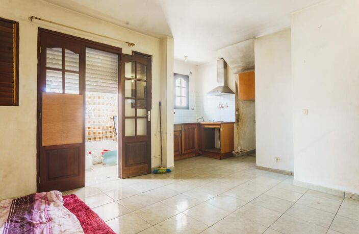 Maison - 76 m² - Baie-Mahault (971) — photo 4
