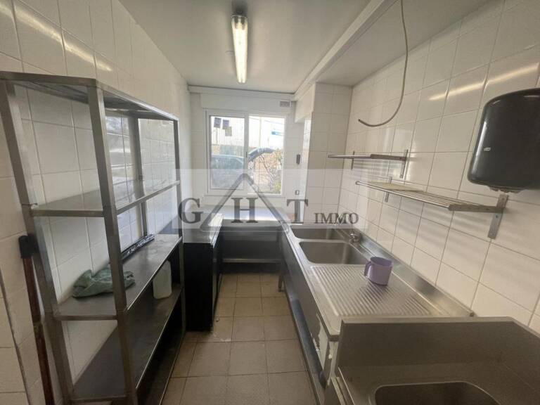 A louer 150m² DARK KITCHEN / laboratoire alimentaire — photo 1