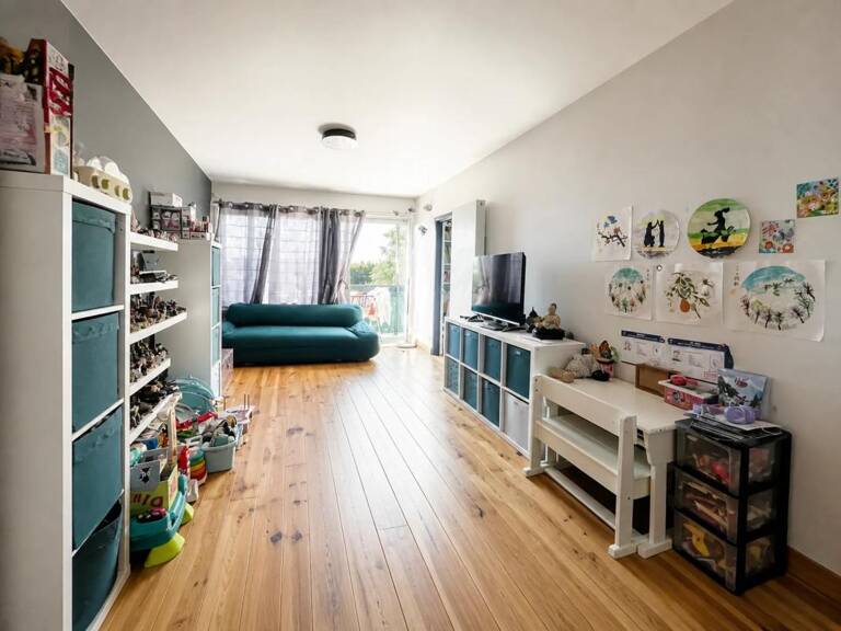 Appartement T3 de 65 m² situé à Cenon — photo 1