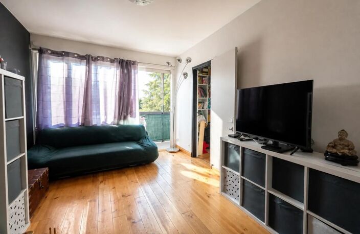 Appartement T3 de 65 m² situé à Cenon — photo 2