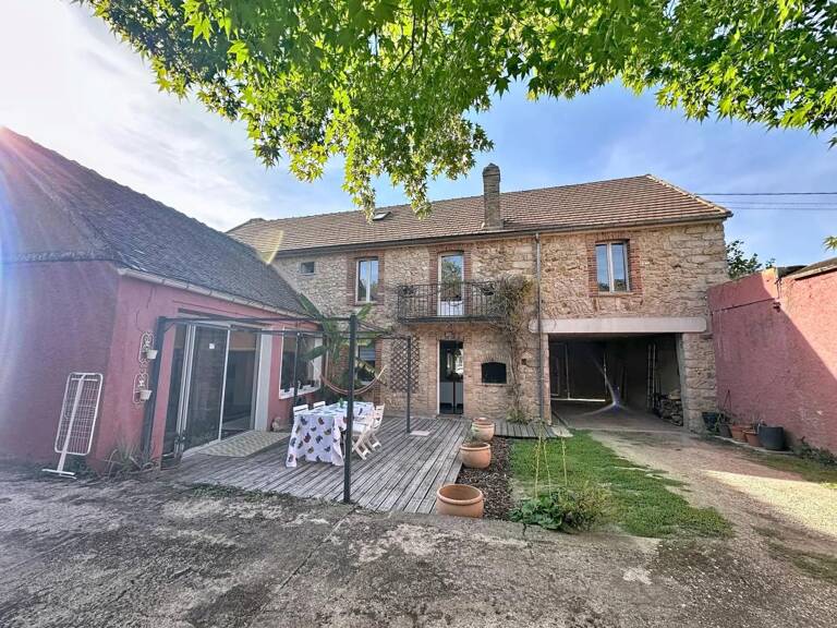 Maison de 5 pièces de 222 m² à Chaumont — photo 1