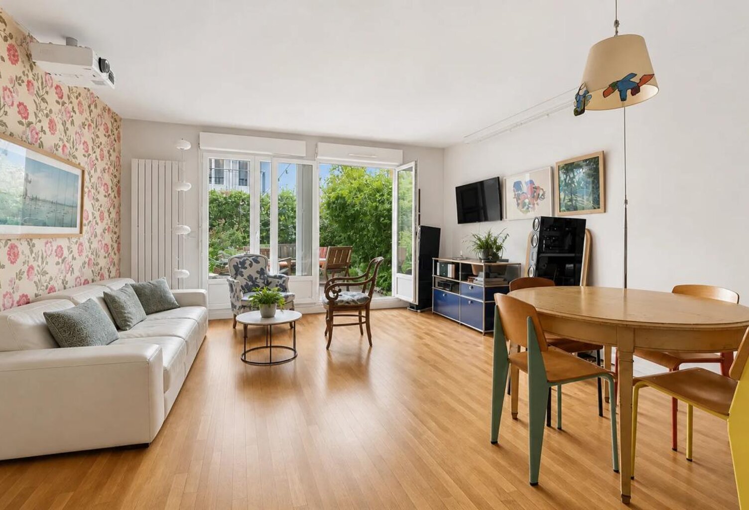 Appartement de 4 pièces de 75 m² à Paris — photo 1