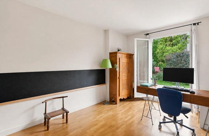 Appartement de 4 pièces de 75 m² à Paris — photo 5